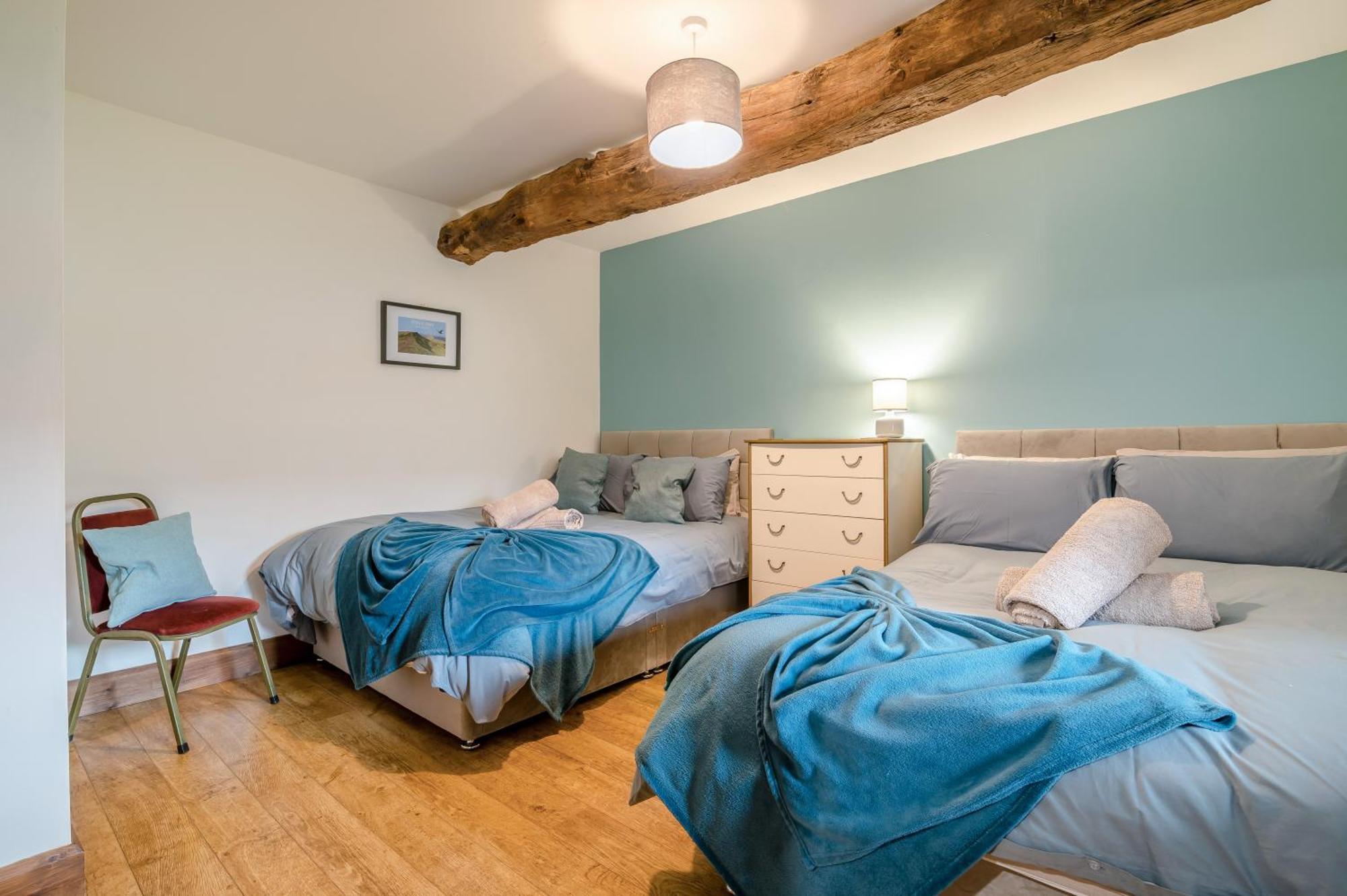Vale Farm Cottages Brecon Room photo